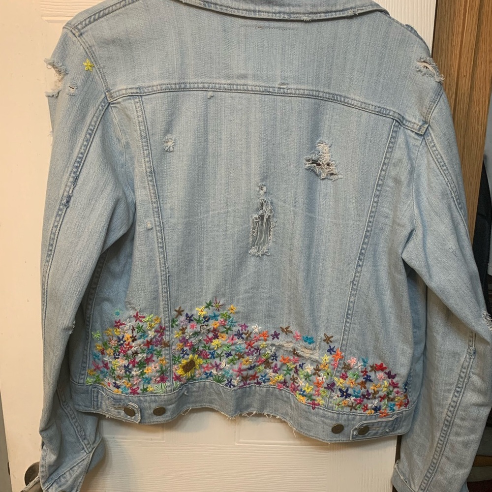 Size Large women’s Levi’s jacket with hand embroidery